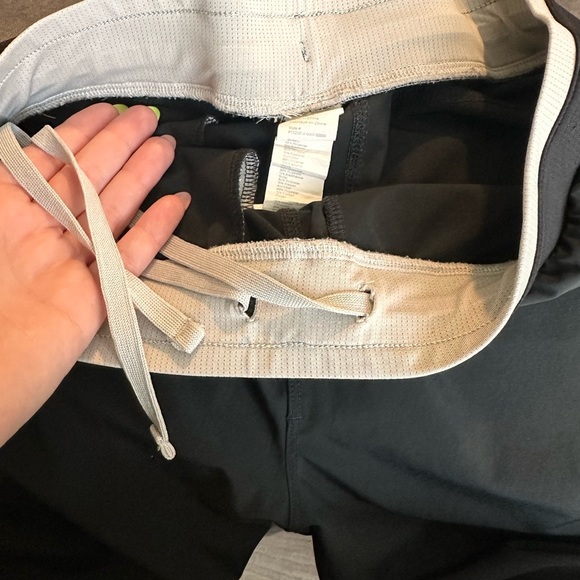 Fabletics The Fundamental Pants Women’s Black Stretch Sweat Wicking - Picture 4 of 7